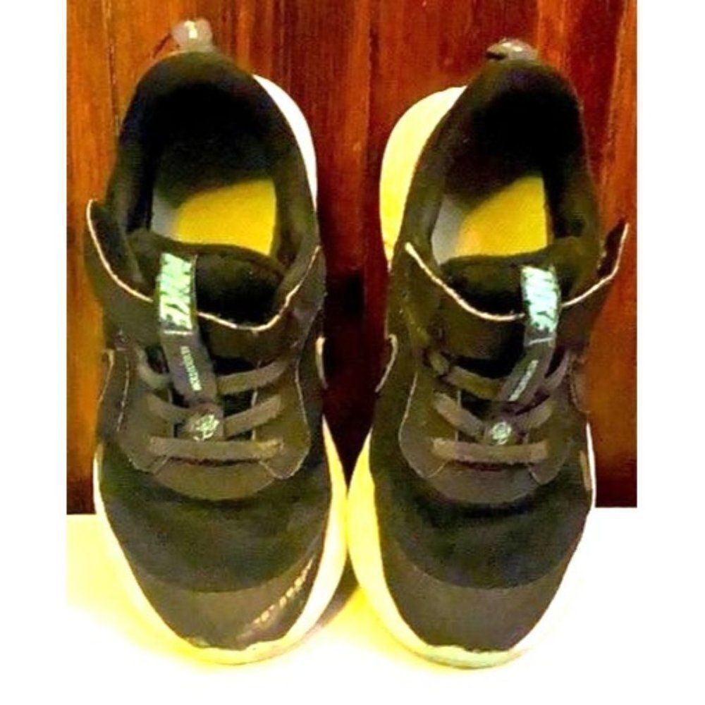 Nike Revolution - CHILD 